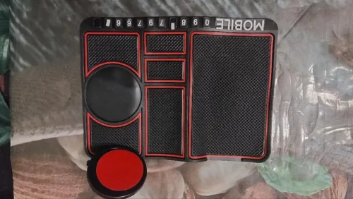 Protuklizna podloga za kontrolnu ploču | HOLDYMAT photo review